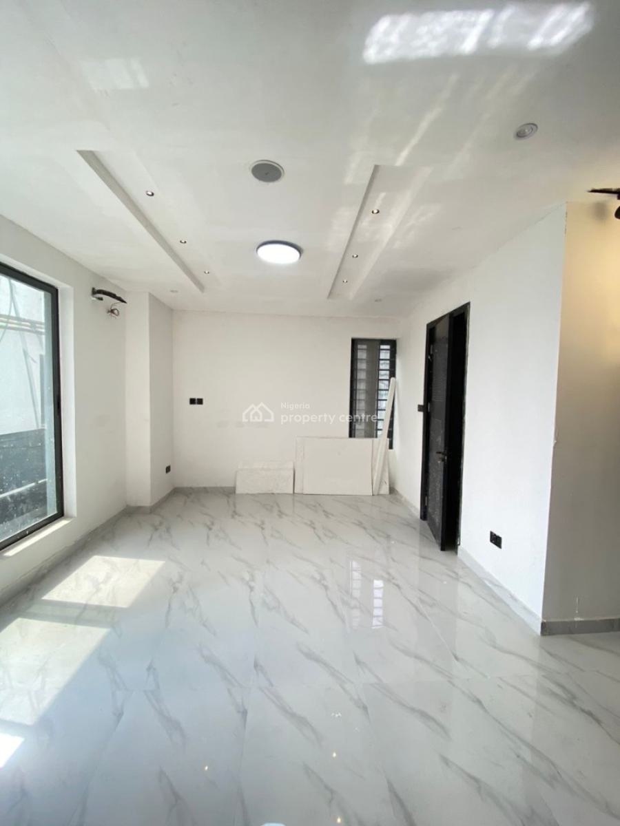Lovely 1 Bedroom Apartment, Ologolo, Lekki, Lagos, Flat / Apartment for Sale