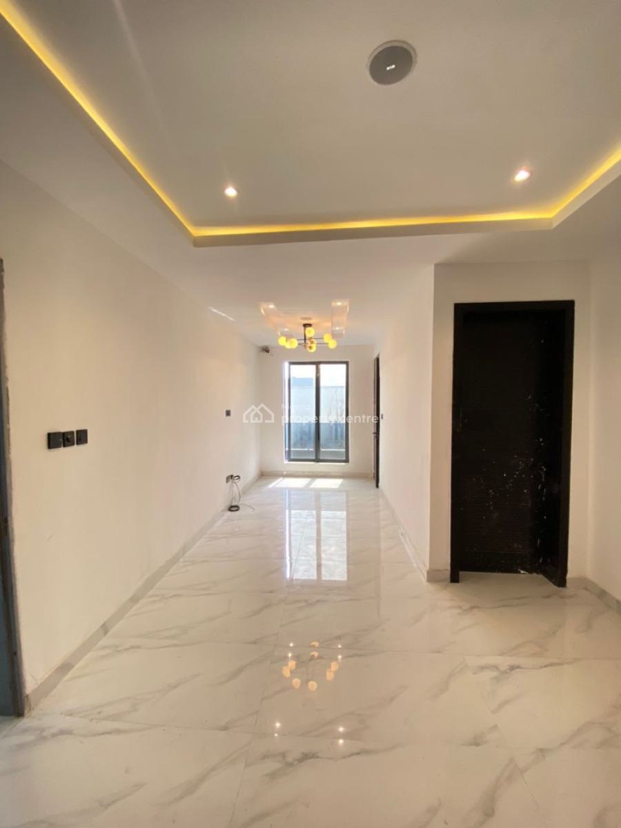 Lovely 1 Bedroom Apartment, Ologolo, Lekki, Lagos, Flat / Apartment for Sale