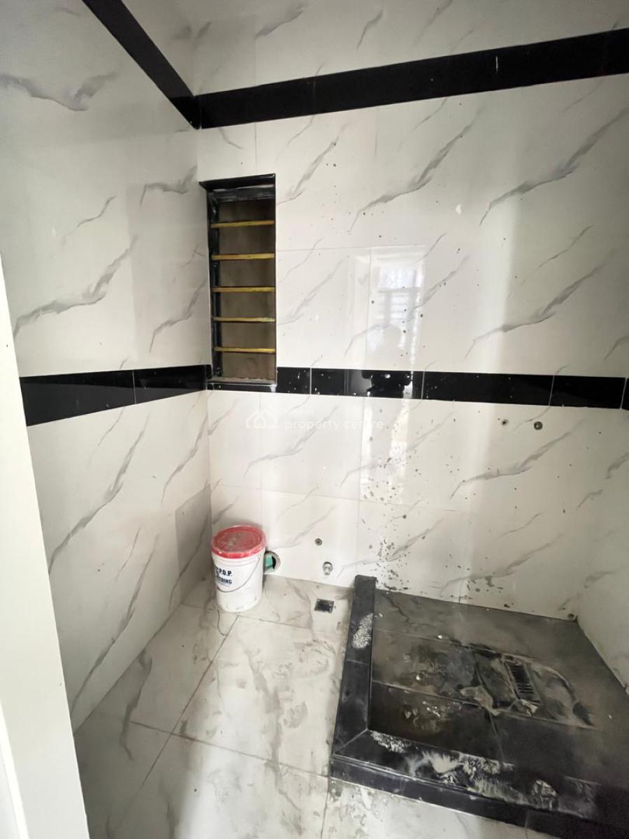 2bedroom Apartment Available, Lekki Phase 1, Lekki Phase 1, Lekki, Lagos, Block of Flats for Sale