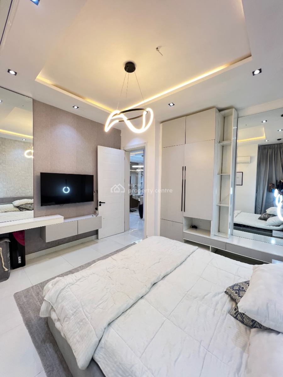 Fully Furnished 2 Bedroom Apartment Bedroom with Bq in a Serene Enviro, Fully Furnished Apartment in Ologolo, Ologolo, Lekki, Lagos, Block of Flats for Sale