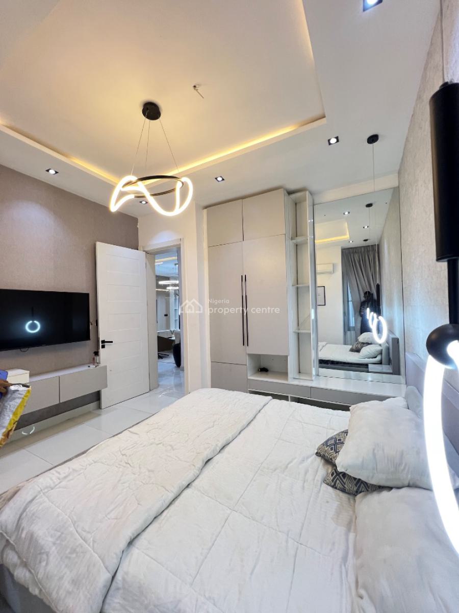 Fully Furnished 2 Bedroom Apartment Bedroom with Bq in a Serene Enviro, Fully Furnished Apartment in Ologolo, Ologolo, Lekki, Lagos, Block of Flats for Sale