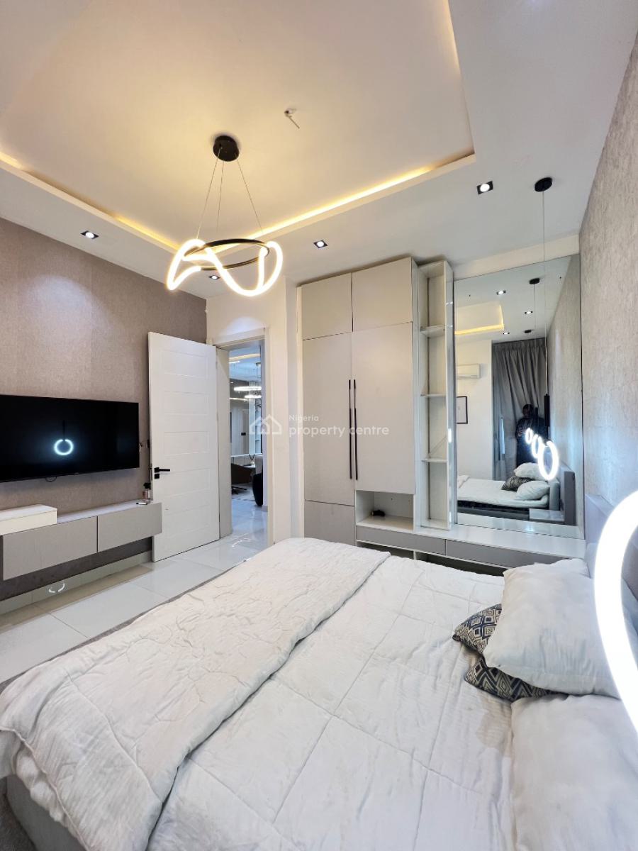 Fully Furnished 2 Bedroom Apartment Bedroom with Bq in a Serene Enviro, Fully Furnished Apartment in Ologolo, Ologolo, Lekki, Lagos, Block of Flats for Sale