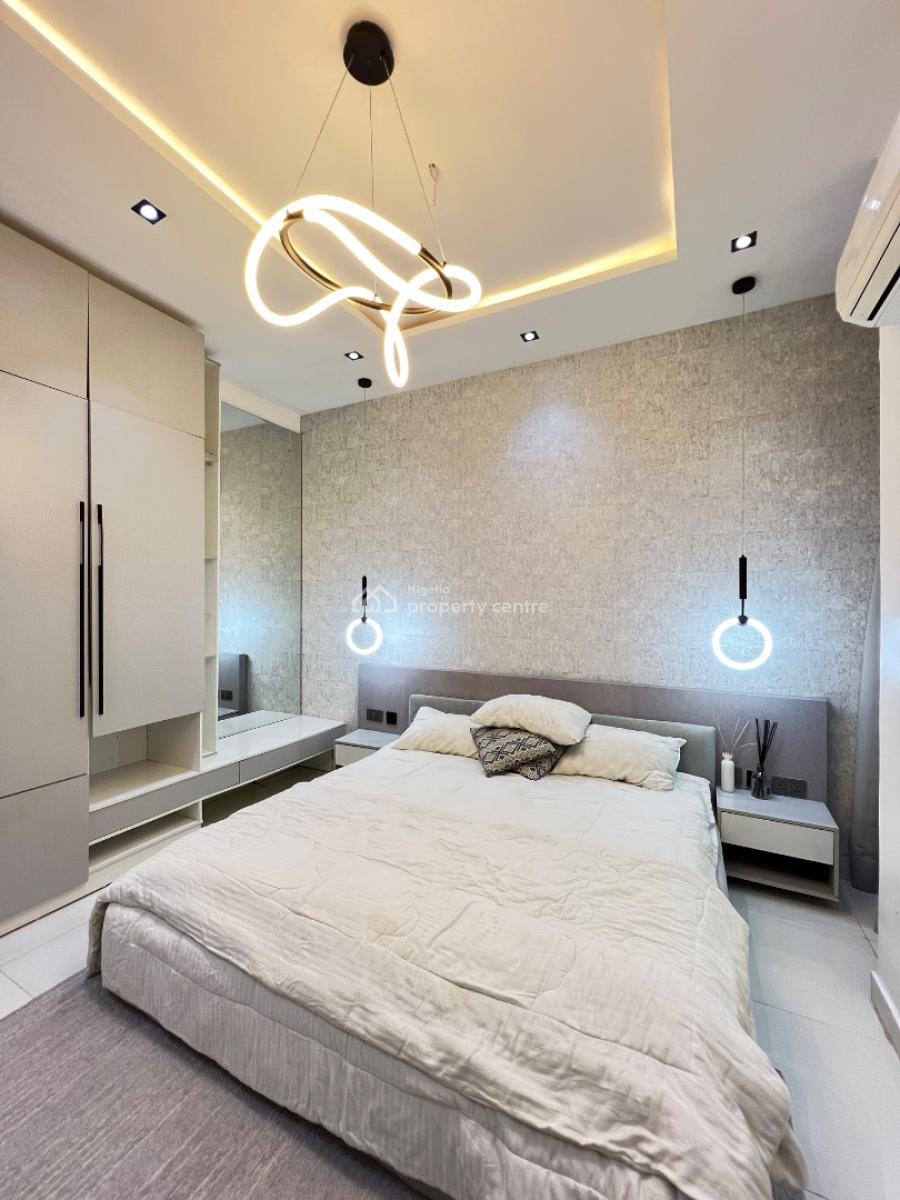 Fully Furnished 2 Bedroom Apartment Bedroom with Bq in a Serene Enviro, Fully Furnished Apartment in Ologolo, Ologolo, Lekki, Lagos, Block of Flats for Sale