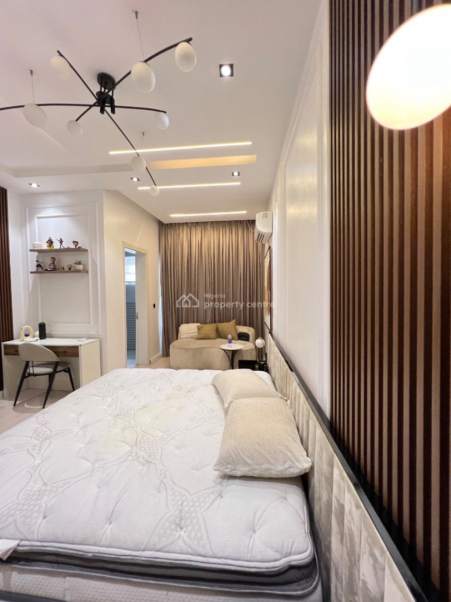 Fully Furnished 2 Bedroom Apartment Bedroom with Bq in a Serene Enviro, Fully Furnished Apartment in Ologolo, Ologolo, Lekki, Lagos, Block of Flats for Sale