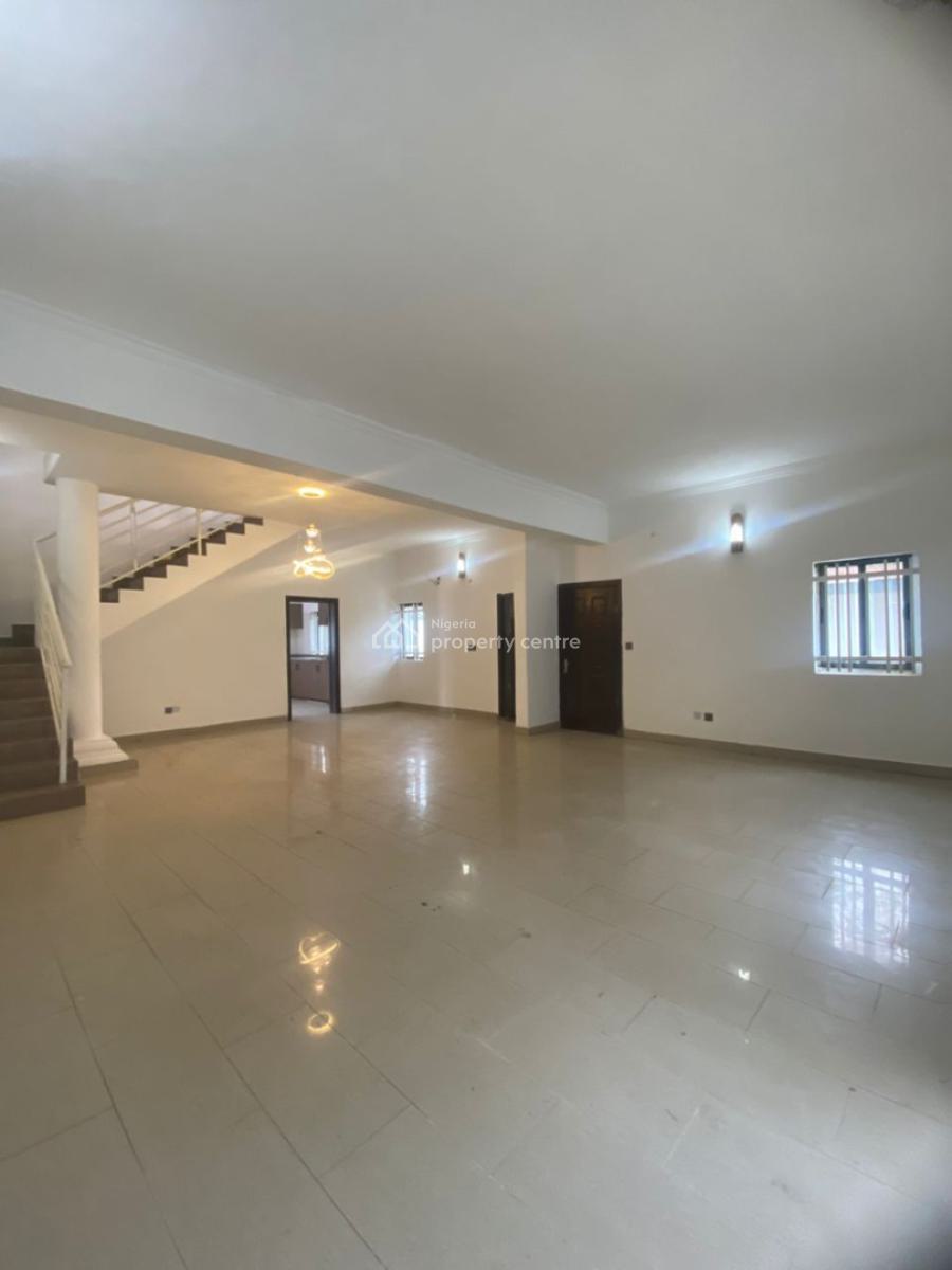 4 Bedrooms Terrace with 2 Bedroom Bq, Lekki Phase 1, Lekki, Lagos, Terraced Duplex for Rent