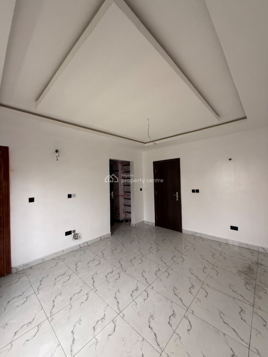 3 Bedroom Terrace Duplex with Bq for Distress, Ikota Villa Estate, Ikota, Lekki, Lagos, Terraced Duplex for Sale