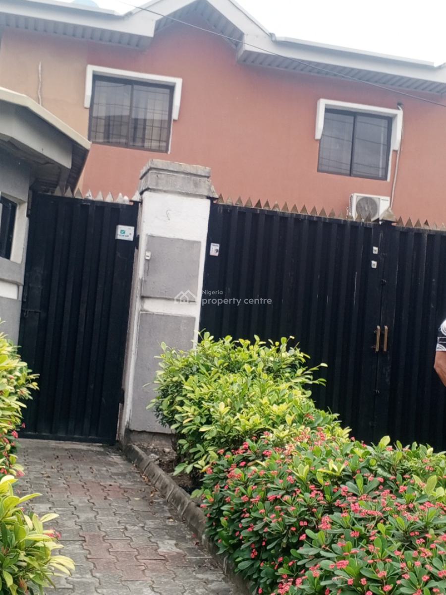 Luxury Self Service Mini Flat Office / Residential, Babatunde Ajous Street, Lekki Phase 1, Lekki, Lagos, Mini Flat (room and Parlour) for Rent