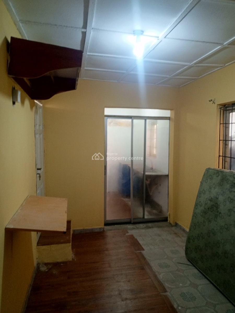 Luxury Self Service Mini Flat Office / Residential, Babatunde Ajous Street, Lekki Phase 1, Lekki, Lagos, Mini Flat (room and Parlour) for Rent
