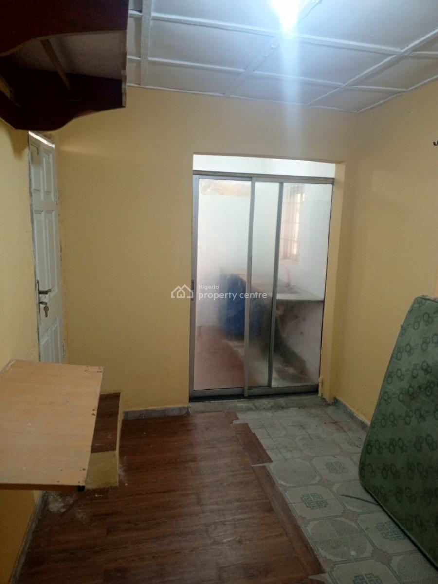 Luxury Self Service Mini Flat Office / Residential, Babatunde Ajous Street, Lekki Phase 1, Lekki, Lagos, Mini Flat (room and Parlour) for Rent