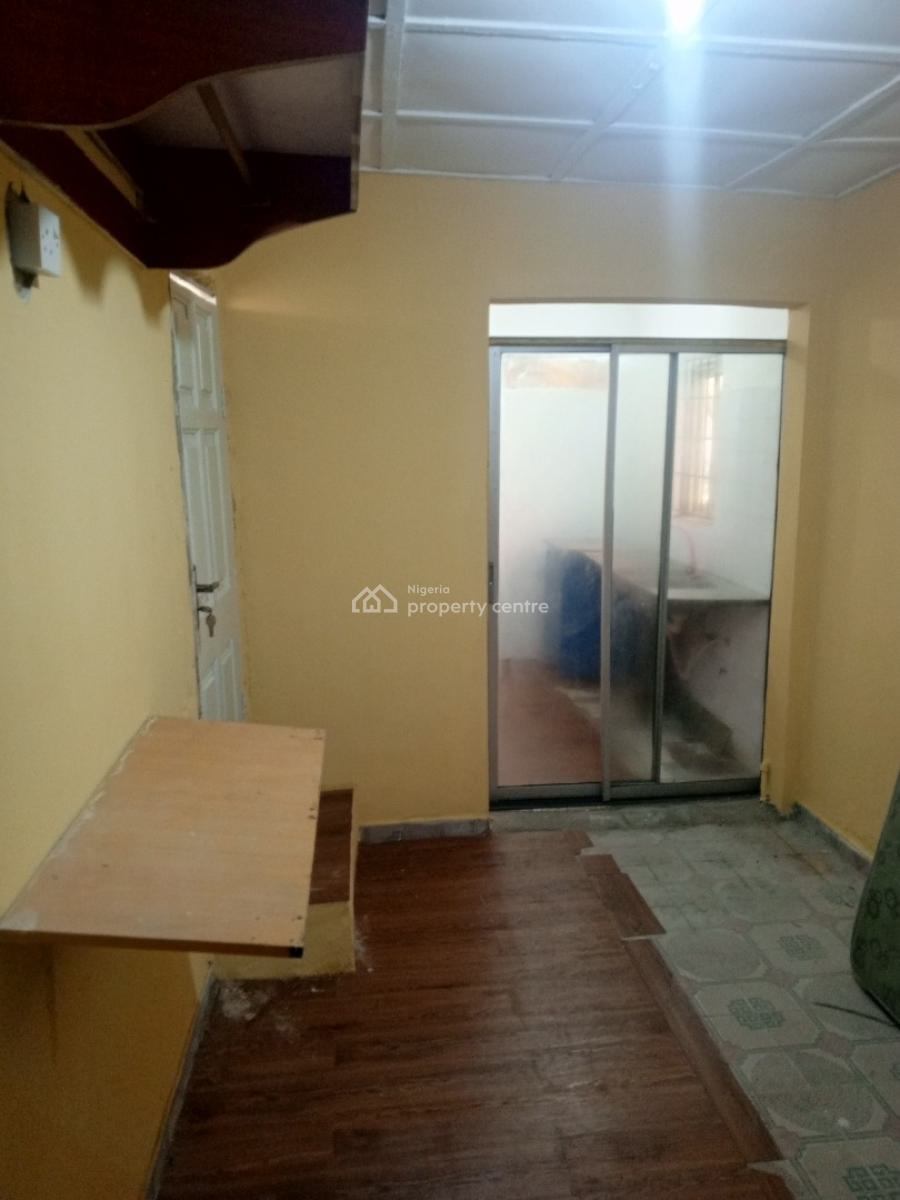 Luxury Self Service Mini Flat Office / Residential, Babatunde Ajous Street, Lekki Phase 1, Lekki, Lagos, Mini Flat (room and Parlour) for Rent