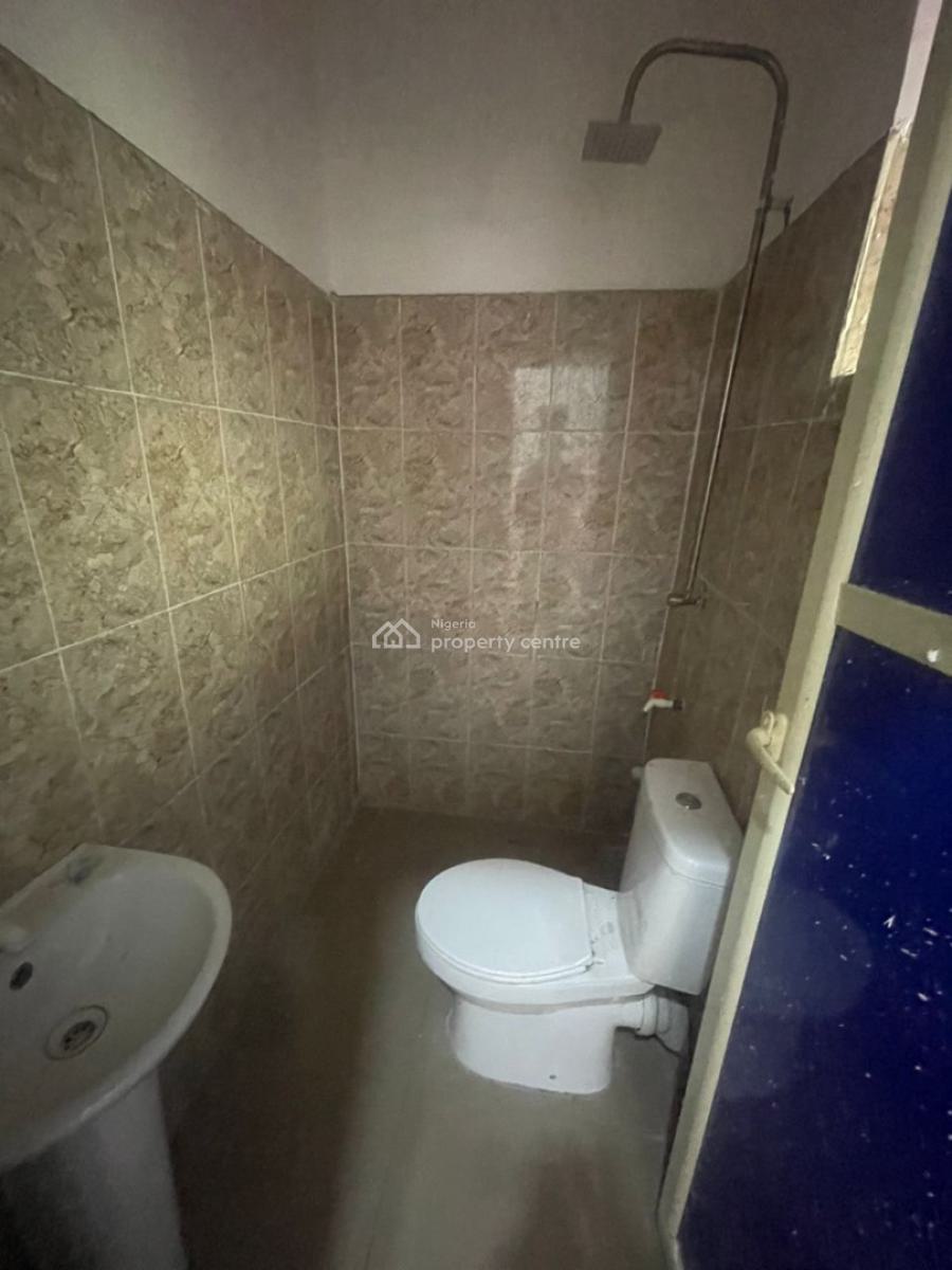 Mini Flat, Waec Axis, Fadeyi, Shomolu, Lagos, Mini Flat (room and Parlour) for Rent