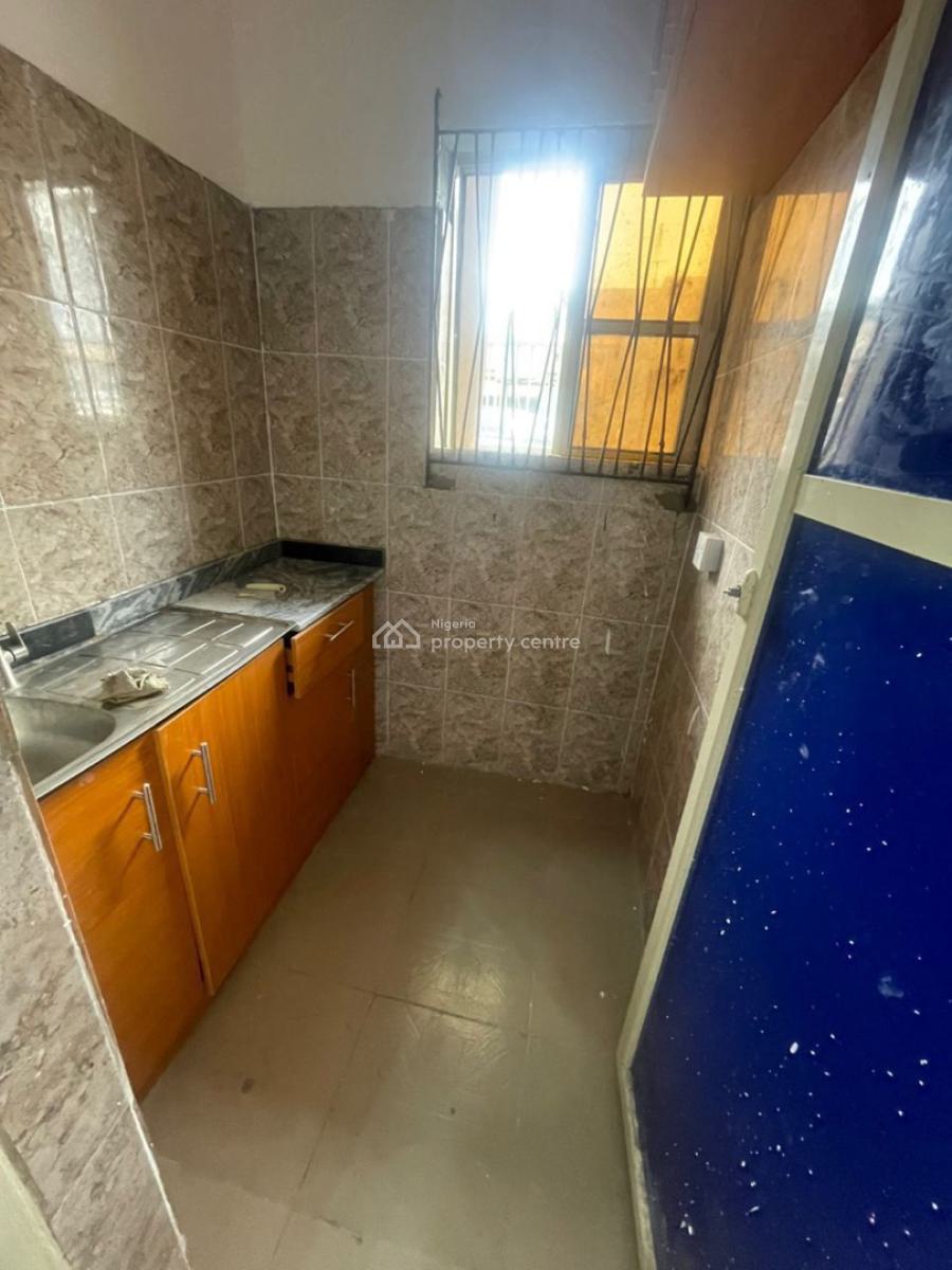 Mini Flat, Waec Axis, Fadeyi, Shomolu, Lagos, Mini Flat (room and Parlour) for Rent
