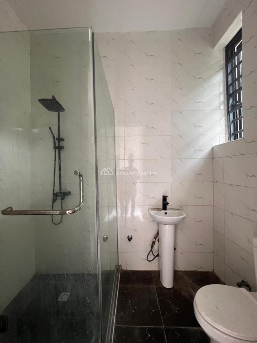 Luxury 1 & 2 Bedroom with Swimming Pool + Gym, Elevator, Less Than 7 Minutes Away From The Lekki Conservation Center, Ologolo, Lekki, Lagos, Flat / Apartment for Sale