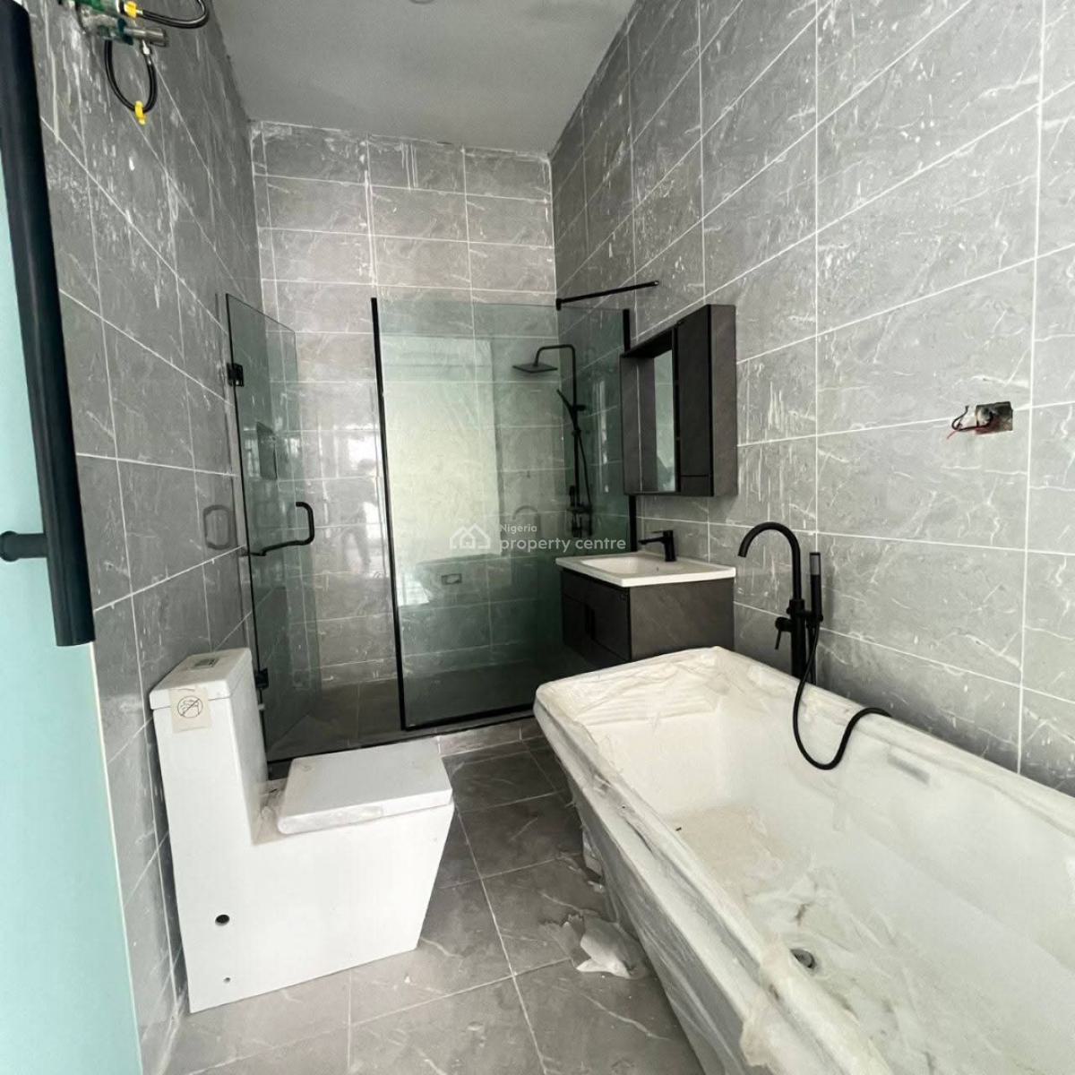 1 Bedroom Flat, Akoka, Yaba, Lagos, Mini Flat (room and Parlour) for Sale