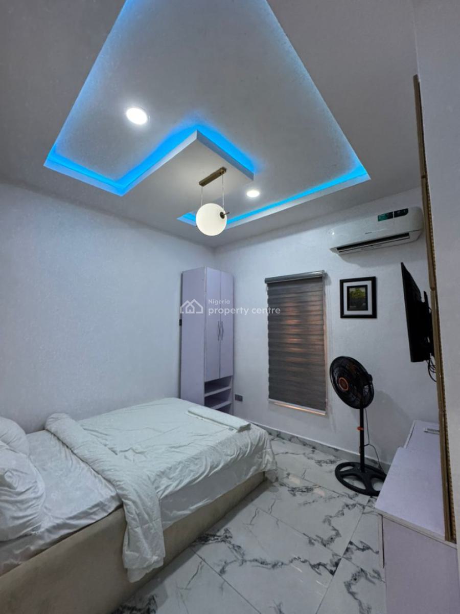 Lovely and Well Maintained 2 Bedroom Apartment, Fully Serviced (upstairs), Harris Garden, Orchid Road, Lekki Expressway, Lekki, Lagos, House for Rent