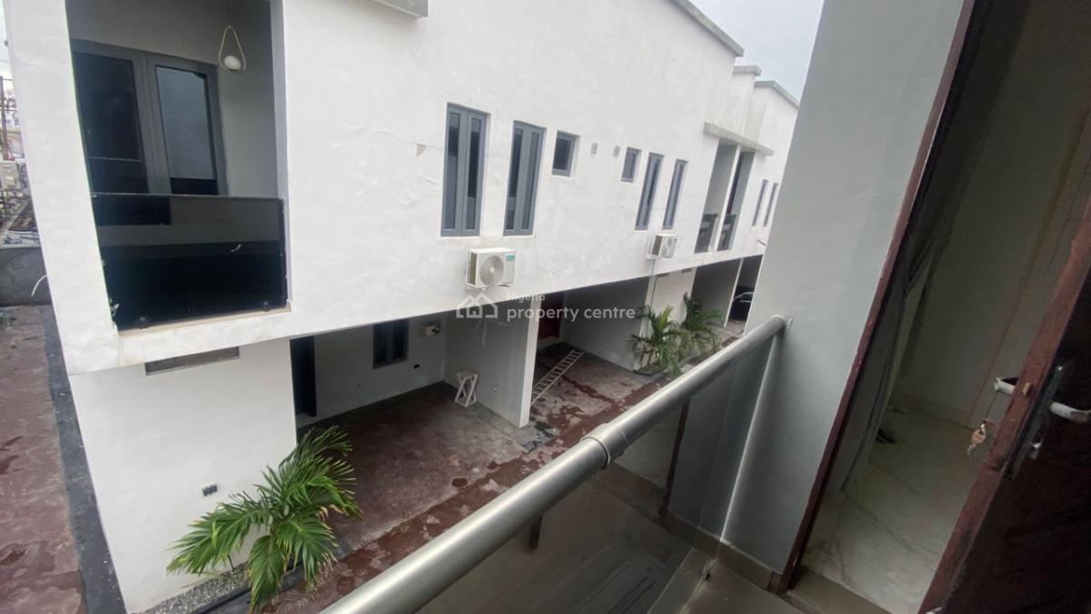 Luxury 3 Bedroom, Van Daniel Estate, Orchid Road., Lekki, Lagos, Terraced Duplex Short Let