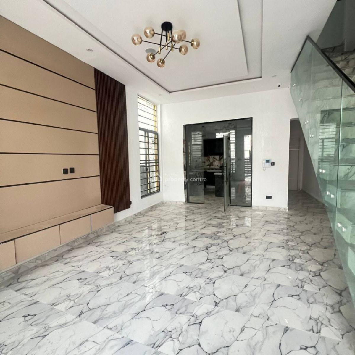 2 Bedroom Flat, Akoka, Yaba, Lagos, House for Sale