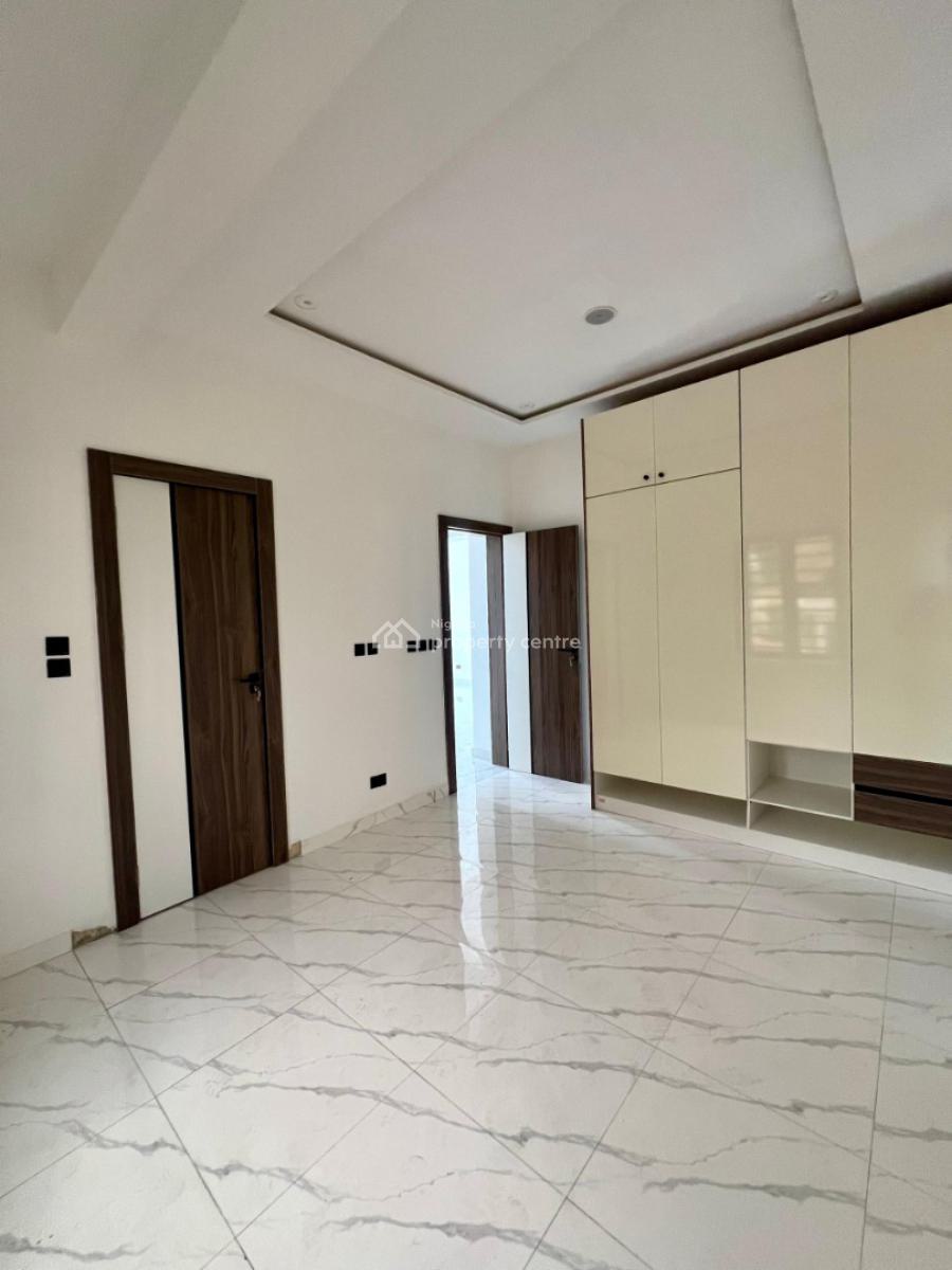 Newly Built 2 and 3 Bedroom Apartment, Lekki Phase 1, Lekki, Lagos, Flat / Apartment for Sale