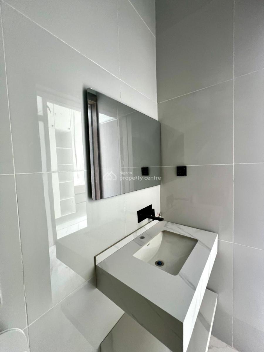 Newly Built 2 and 3 Bedroom Apartment, Lekki Phase 1, Lekki, Lagos, Flat / Apartment for Sale