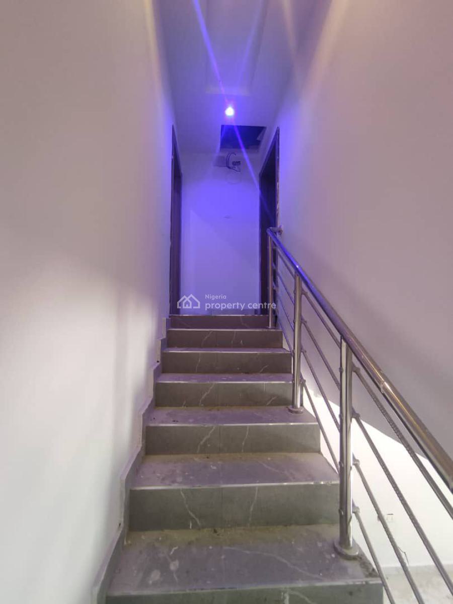 Nicely Built 2 Bedroom Terrace Duplex, Ologolo, Lekki, Lagos, Terraced Duplex for Rent