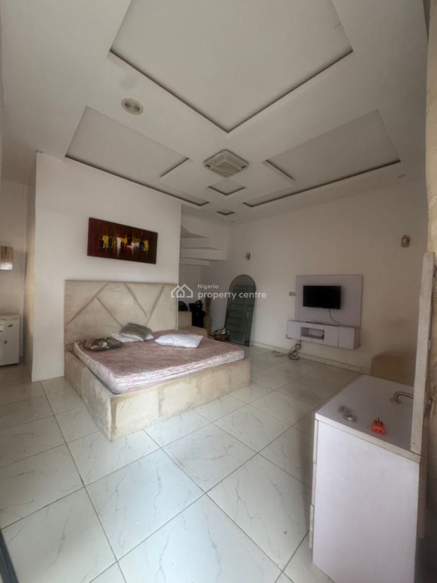 a Standard N Massive Studio with Standard Kitchen, Pool, Alc and All, Ikota Lekki Lagos, Ikota, Lekki, Lagos, Self Contain (single Rooms) for Rent
