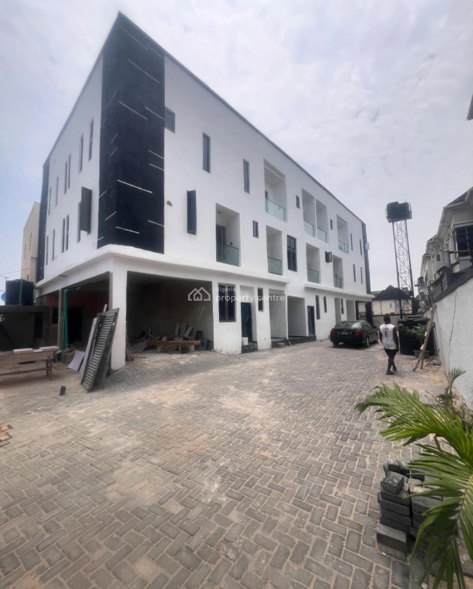 Lovely 2 Bedroom Apartment with Bq, Ologolo, Ologolo, Lekki, Lagos, Block of Flats for Sale