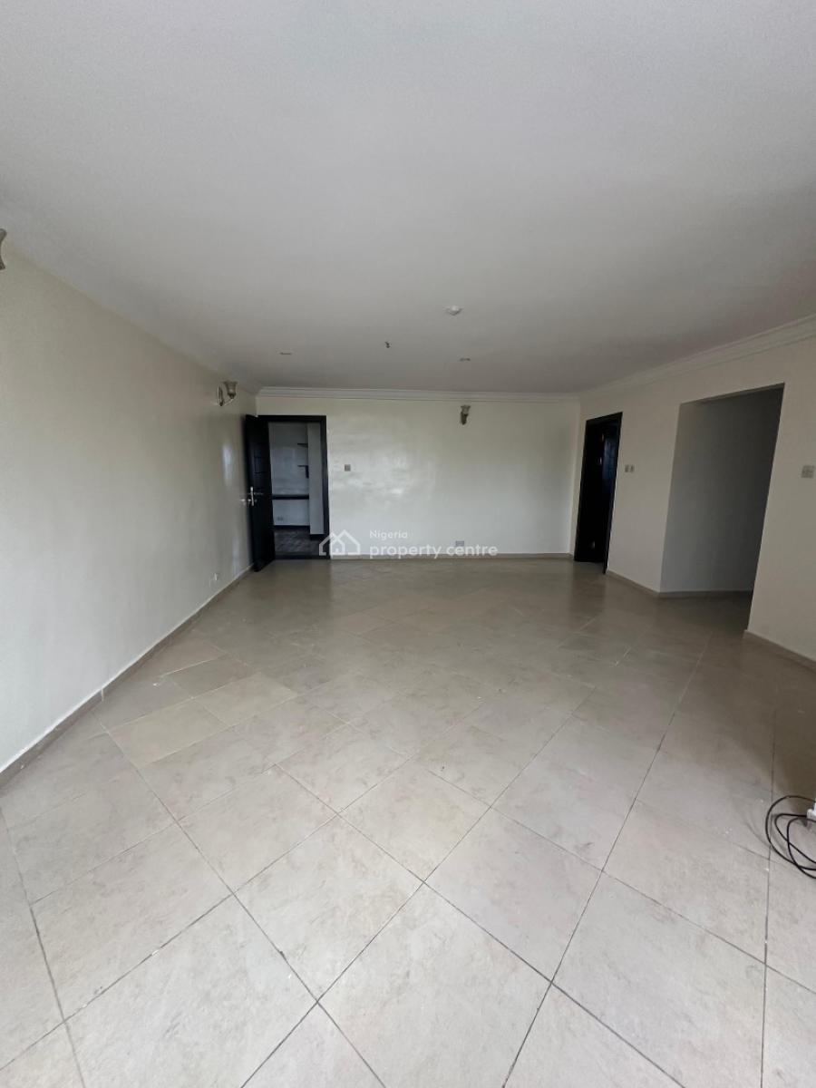 Well Built 2bedroom Apartment, Lekki Phase 1 Lagos, Lekki Phase 1, Lekki, Lagos, Flat / Apartment for Rent