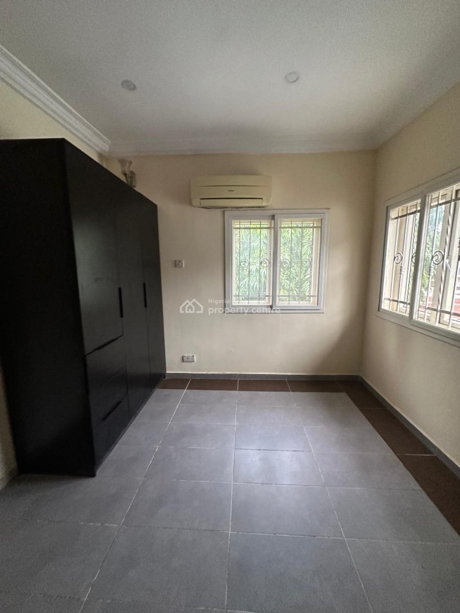 Well Built 2bedroom Apartment, Lekki Phase 1 Lagos, Lekki Phase 1, Lekki, Lagos, Flat / Apartment for Rent