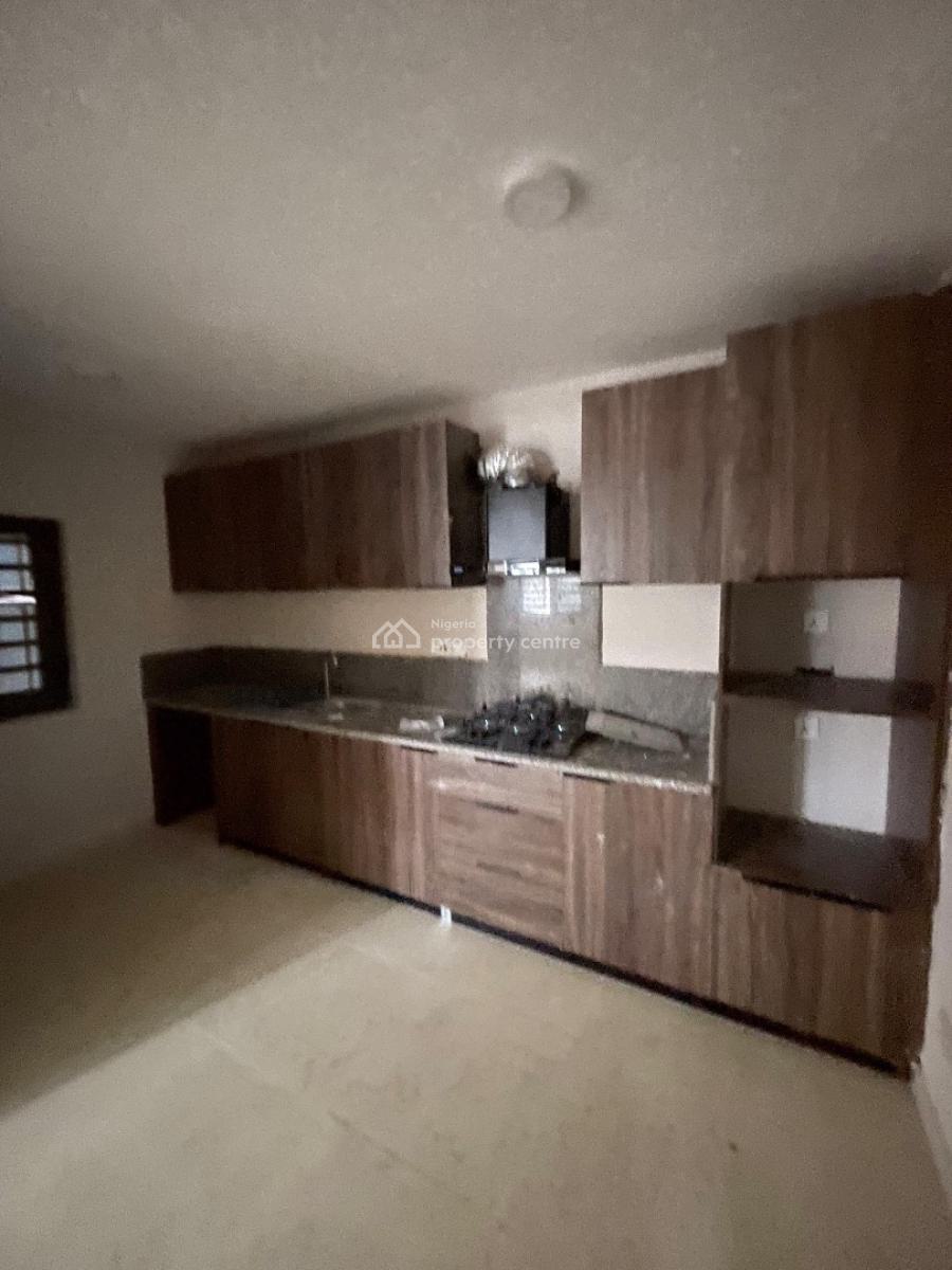 Elegant 2 Bedroom Apartment Within a Serene Neighborhood, Osapa, Lekki, Lagos, Flat / Apartment for Sale