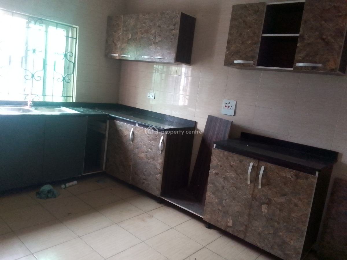 Spacious Luxury 3 Bedroom Flat with Excellent Features, Meadow View Estate, Ogombo, Ajah, Lagos, Flat / Apartment for Rent