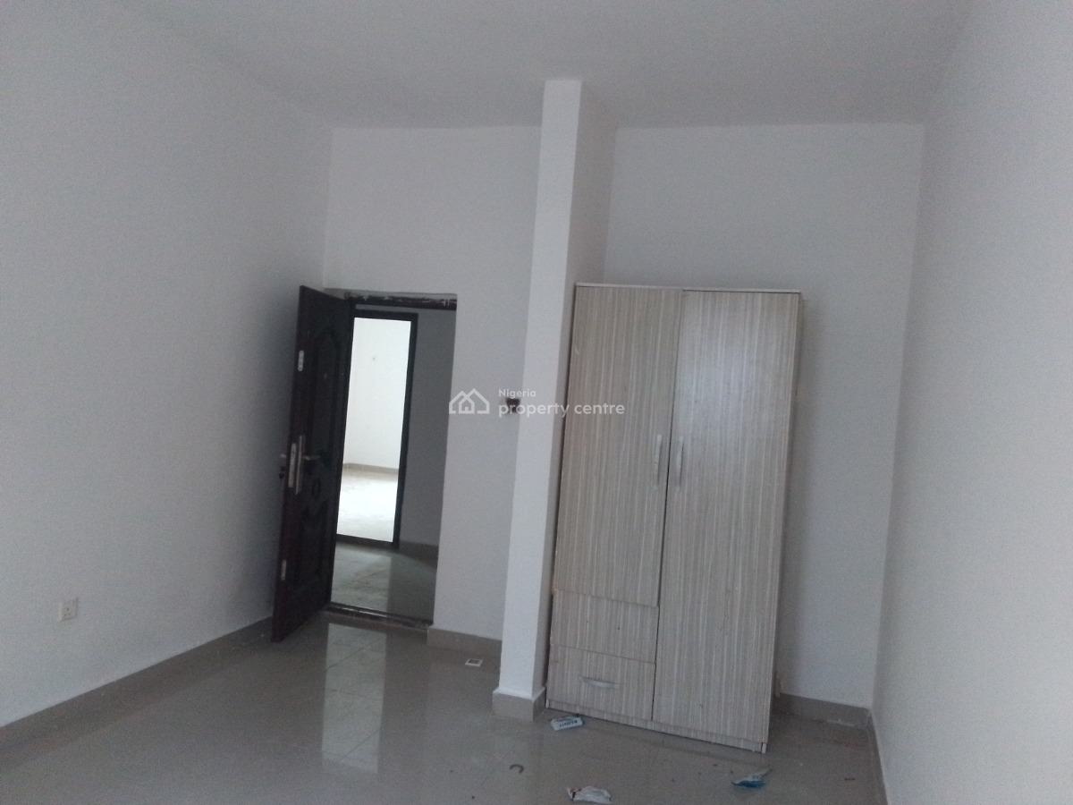 Spacious Luxury 3 Bedroom Flat with Excellent Features, Meadow View Estate, Ogombo, Ajah, Lagos, Flat / Apartment for Rent