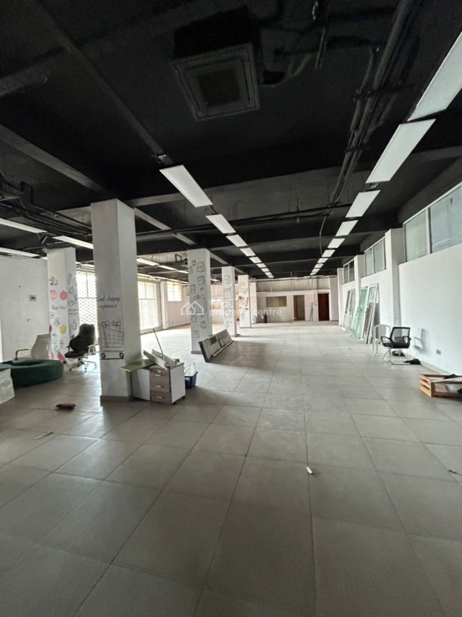 440 Square Meters on Ground Floor Good for Shop/office/super Maket, Oniru, Victoria Island (vi), Lagos, Office Space for Rent
