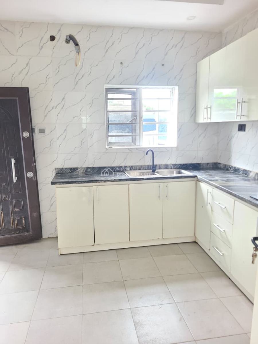 *sharp Standard Ensuit 2 Bedroom Apartment, in a Secured Est, Badore, Ajah, Lagos, Flat / Apartment for Rent