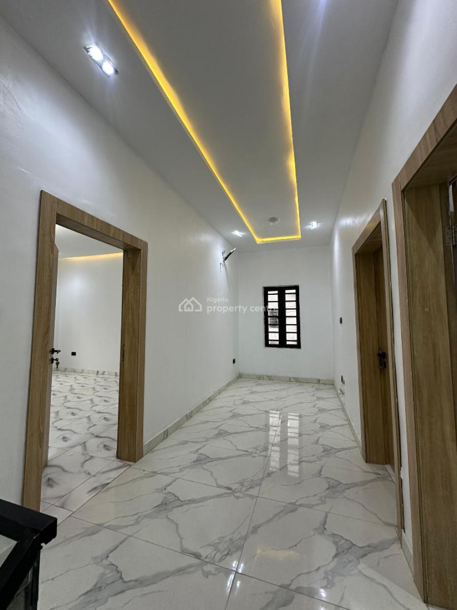 Excellent 3 Bedroom Terrace Duplex with Large Space and Bq, Ikota, Lekki, Lagos, Terraced Duplex for Sale