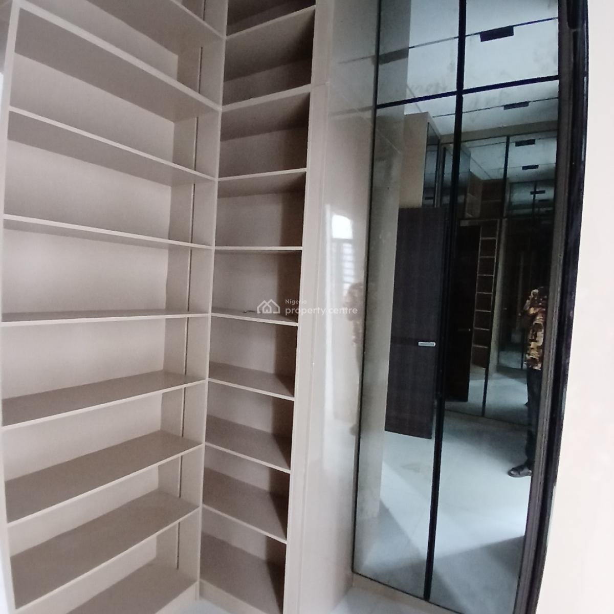 Gigantic 5 Bedroom Fully Detached Duplex with Swimming Pool, Within a Highly Sought After Estate, Chevron Drive, Lekki, Lagos, Detached Duplex for Sale