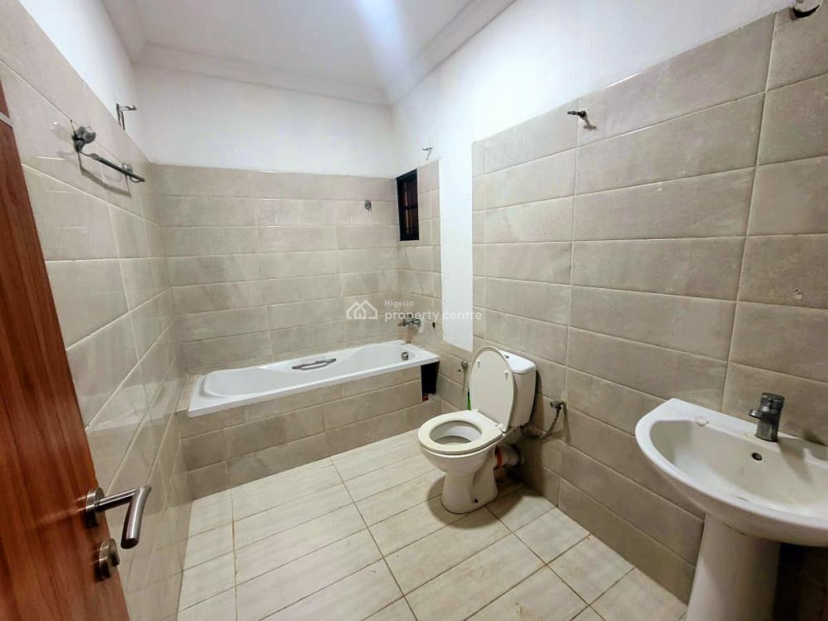 4-bedroom Semi-detached House with a Room Bq, Lekki Lagos, Lekki Phase 1, Lekki, Lagos, Semi-detached Duplex for Rent