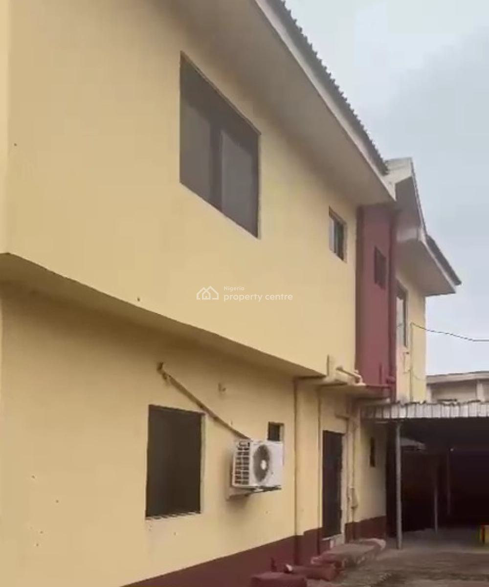 5 Masters Bedrooms Duplex & a Room Bq 80ft By 90ft Land, Akhionbare Road, Gra, Benin City, Benin, Oredo, Edo, Terraced Duplex for Sale
