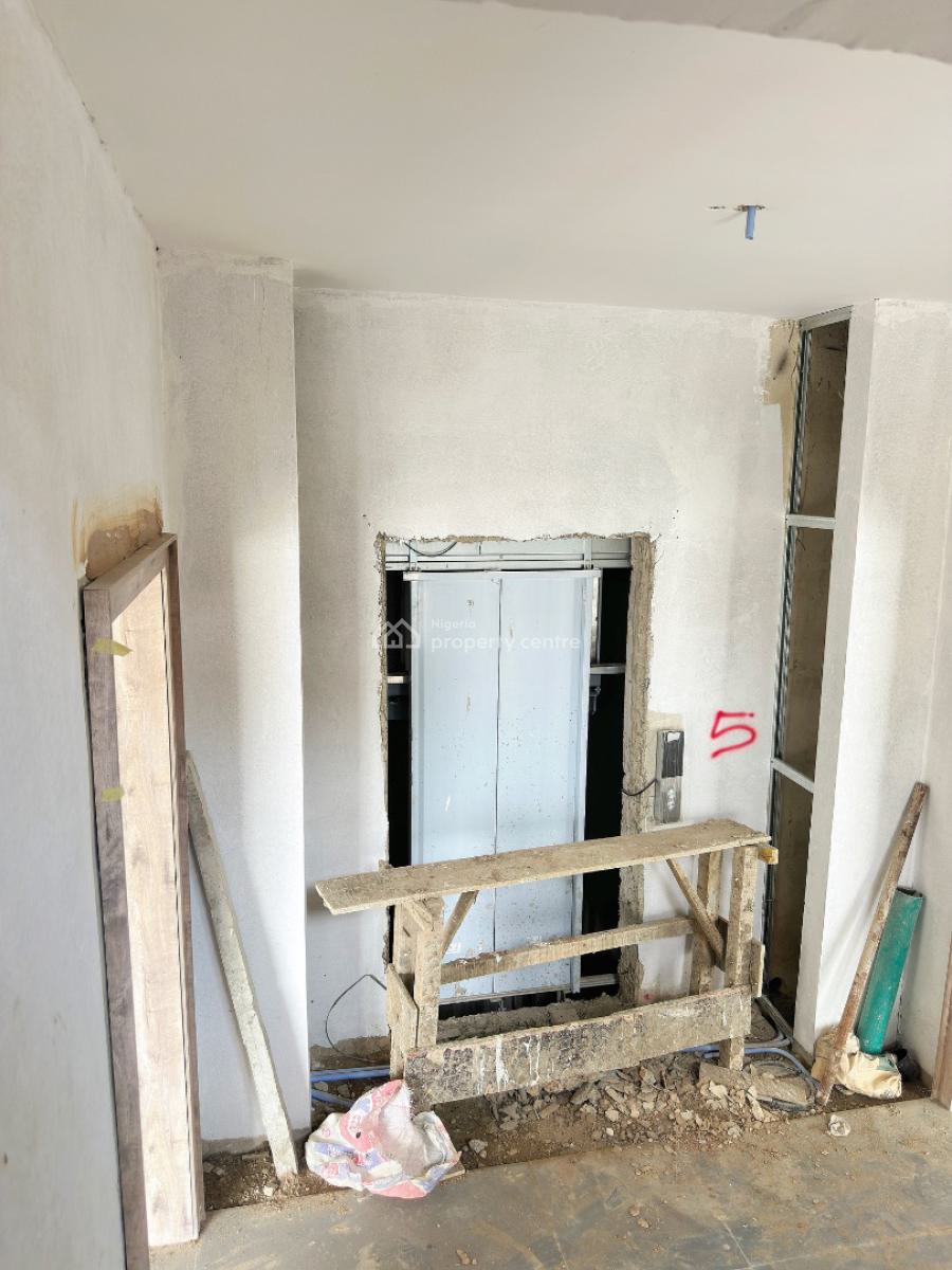 Luxurious 2 Bedroom Penthouse, Admiralty Rd, Lekki Phase 1, Lekki, Lagos, Flat / Apartment for Sale