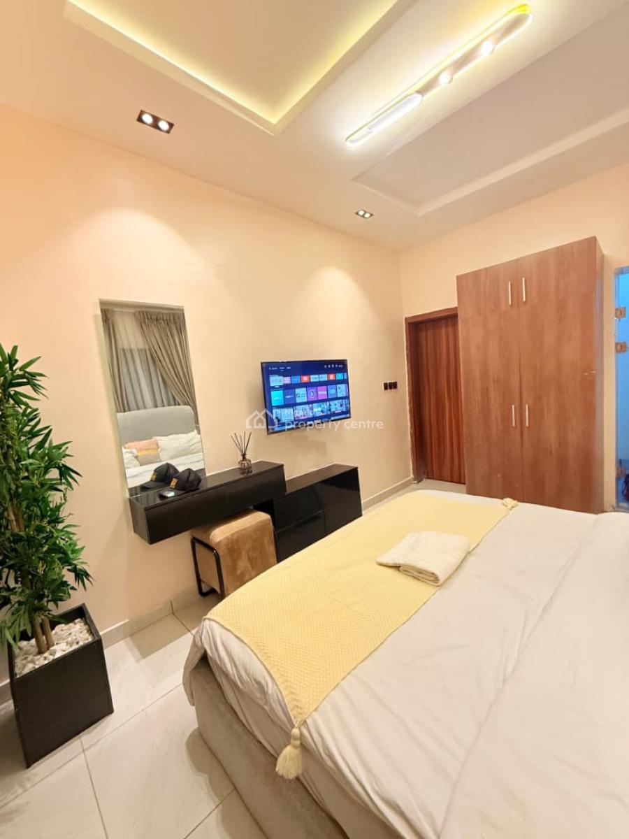 Beautiful 1-bedroom Apartment with Swimming Pool and Gym, Ikate, Lekki, Lagos, Flat / Apartment Short Let