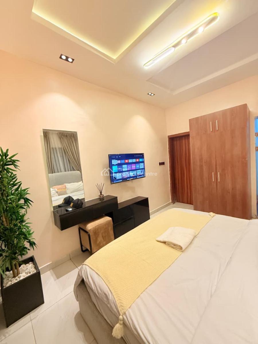 Beautiful 1-bedroom Apartment with Swimming Pool and Gym, Ikate, Lekki, Lagos, Flat / Apartment Short Let