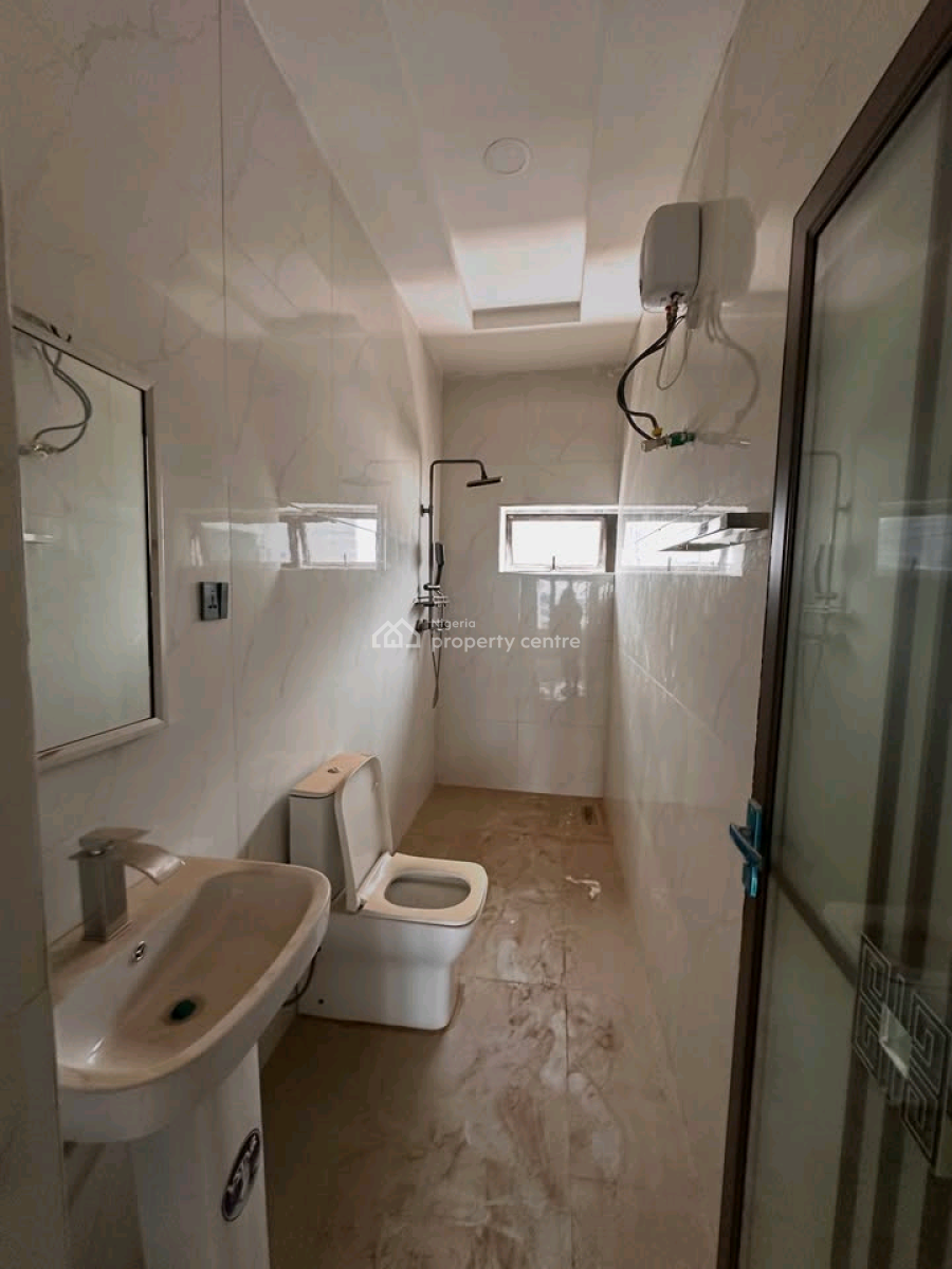Spacious En-suite Rooms, Fully Fitted Kitchen, Balconies, Bathrooms, Wuye, Abuja, House for Sale