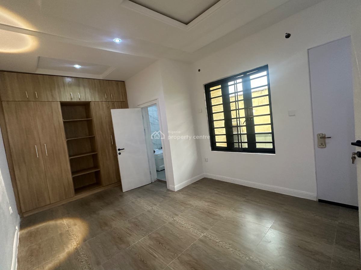 3 Bedroom Duplex, Off International Airport Road Ajao Estate, Isolo, Lagos, Detached Duplex for Rent