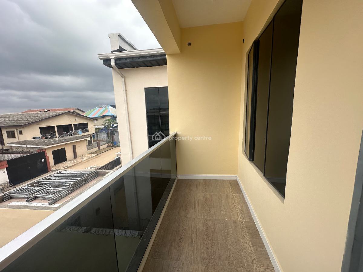 3 Bedroom Duplex, Off International Airport Road Ajao Estate, Isolo, Lagos, Detached Duplex for Rent
