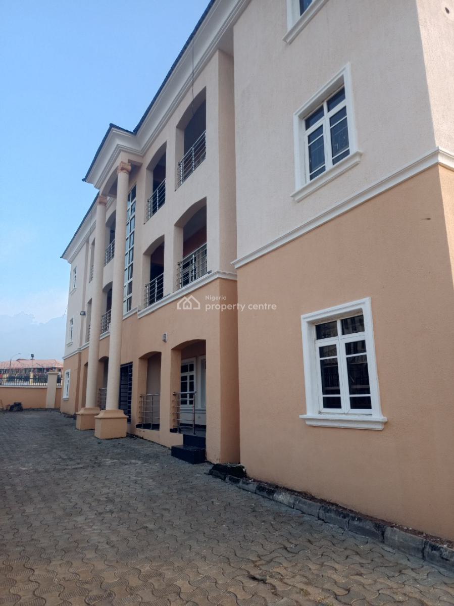 Newly Renovated & Spacious 3 Bedroom Block of Flat with Bq, Wuye, Abuja, Flat / Apartment for Rent