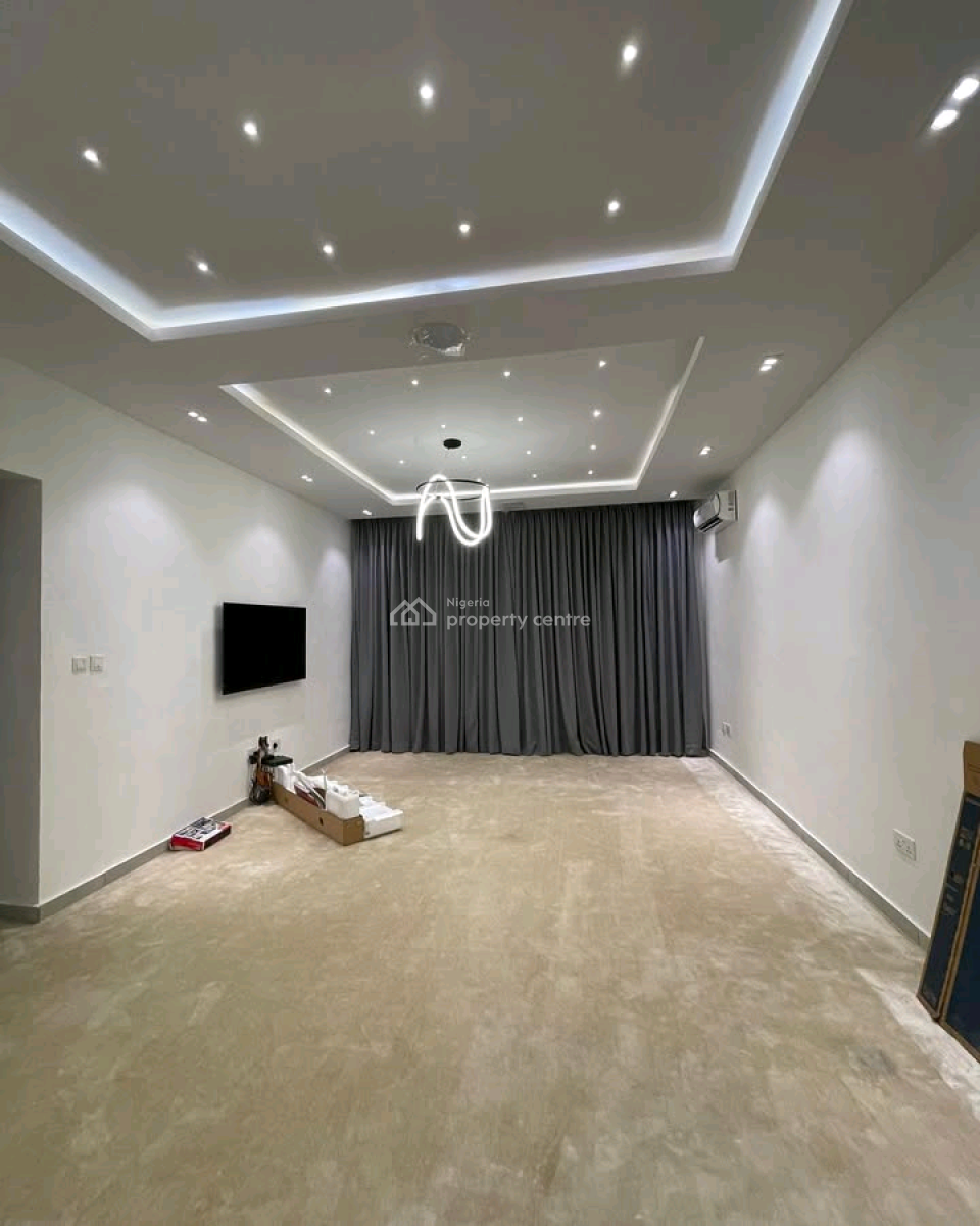 Spacious 4 Bedroom Terrace Duplex  Location: Onir, Oniru, Victoria Island (vi), Lagos, House for Sale