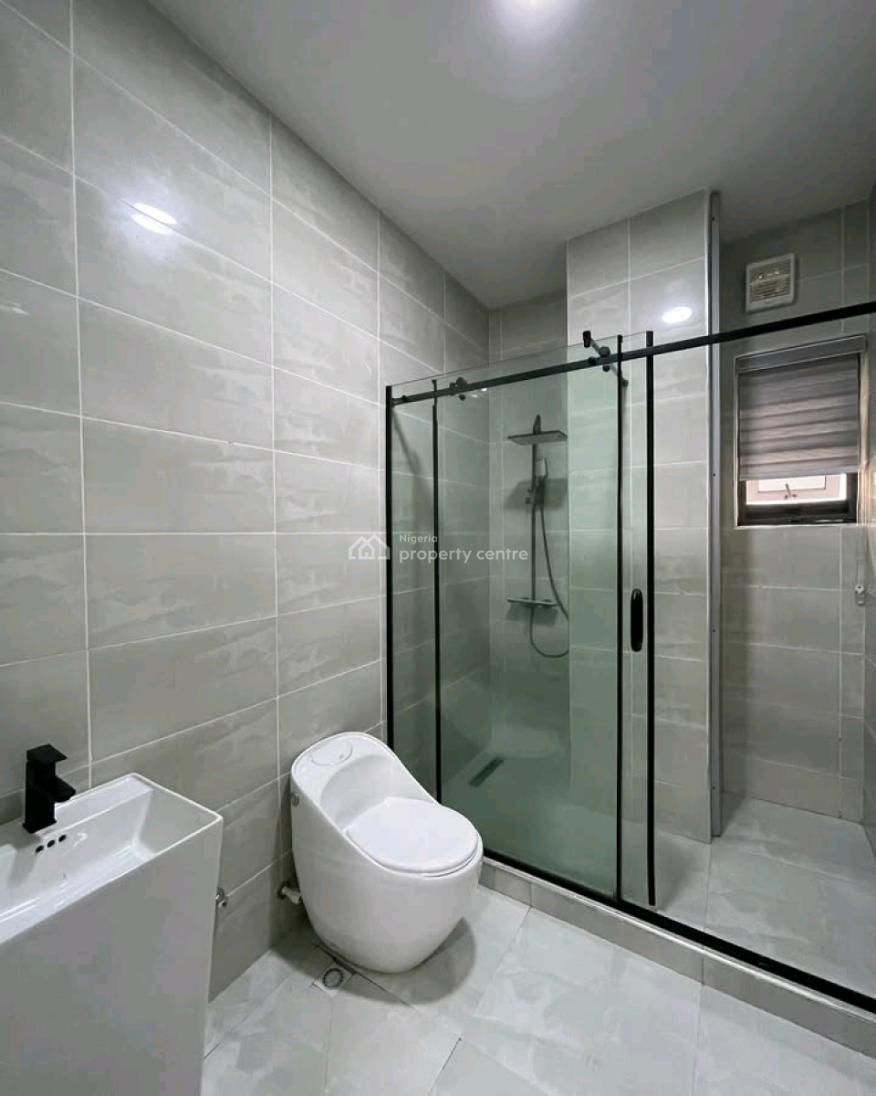 Spacious 4 Bedroom Terrace Duplex  Location: Onir, Oniru, Victoria Island (vi), Lagos, House for Sale