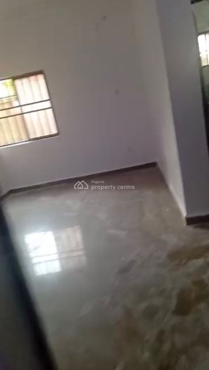 a Standard Well Renovated 3 Bedroom Flat, Utako, Abuja, Flat / Apartment for Rent