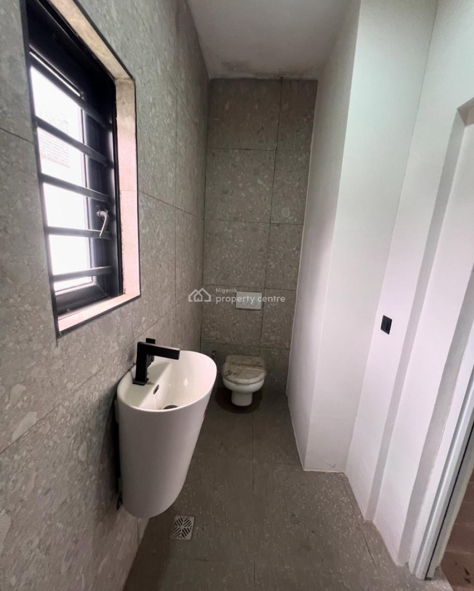 Lovely 2 Bedroom Apartment with Bq, Agungi, Agungi, Lekki, Lagos, Block of Flats for Sale