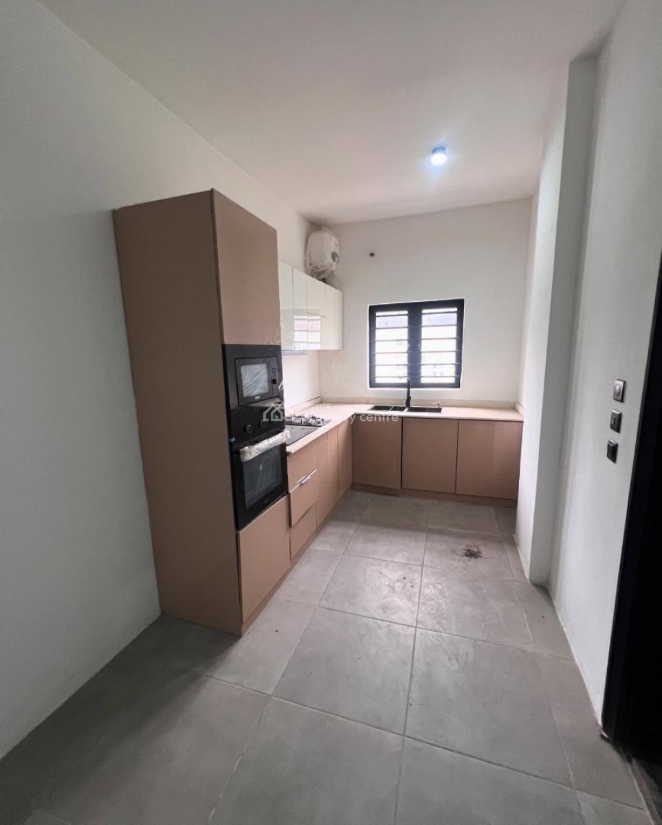 Lovely 2 Bedroom Apartment with Bq, Agungi, Agungi, Lekki, Lagos, Block of Flats for Sale