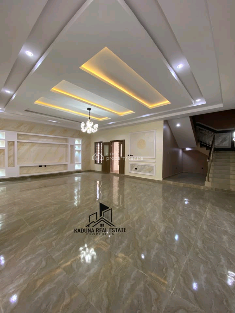 6 Bedroom Duplex with Guest Chalet & Bq ️  Location- Unguwa, Kaduna North, Kaduna, Terraced Duplex for Sale